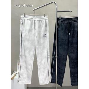 セリーヌ永遠の定番王道コンビスラックススーパー コピー 品