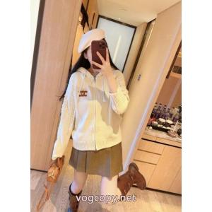 最前線2026贅沢な逸品通気性と吸汗性に優れCELINEブランド コピー s 級セーターのコート