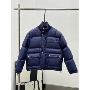 CELINE偽物 通販即発送OK 雑誌掲載 HOT新作ダウンジャケット