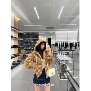高品質 大人気モデル 根強い人気定番商品偽 ブランド 通販CELINEコート