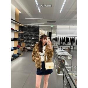 高品質 大人気モデル 根強い人気定番商品偽 ブランド 通販CELINEコート