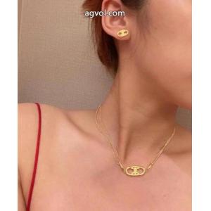 セリーヌ    アクセサリー今っぽいスタイルに決まる 極上美品 高品質素材を使っているブランド コピー バック.