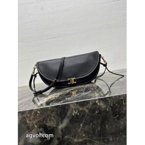 CELINE    バッグ2026年新作再入荷 トレンドデザイン 今シーズン注目のアイテムブランド コピー.