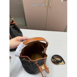 バッグNEW大変素敵 定番人気のカラー 完売前に即対応CELINEブランド コピー 着払い