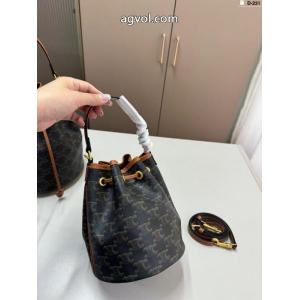 バッグNEW大変素敵 定番人気のカラー 完売前に即対応CELINEブランド コピー 着払い