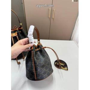 バッグNEW大変素敵 定番人気のカラー 完売前に即対応CELINEブランド コピー 着払い