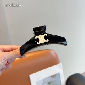 定番人気商品 26AW お早目に 新作限定　人気沸騰中セリーヌコピー ブランド 通販    アクセサリー.