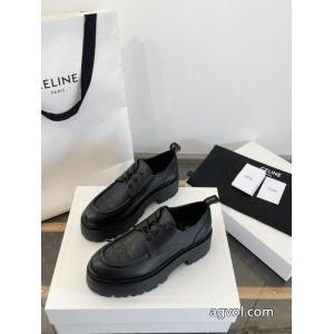 CELINE毎日大活躍 売れた商品 強くおすすめしたいブーツ偽 ブランド 購入..