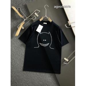 スーパー コピー 安心半袖Tシャツセリーヌ高評価アイテム 上品シックなお品 最終数量限り！