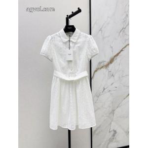 セリーヌワンピース26SS2026新作VIPSALE お色味たくさん大人気 シックでお洒落なブランド 偽物 激安 通販.
