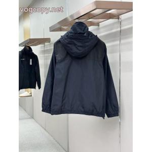 CELINE人気急上昇中 心躍る 爆発的人気再入荷コピー 商品 通販ジャケット
