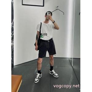 セリーヌ超人気美品セール中 使い勝手の良い 新季度 Tシャツコピー 通販.