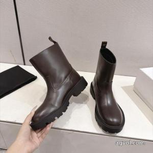 極上美品 安心の直営店買付！ 入手困難!!レア人気アイテムスーパー コピー 安心ブーツCELINE..