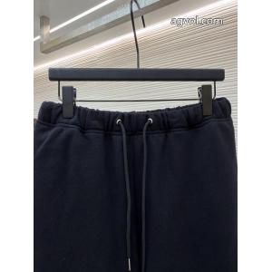 スラックスブランド スーパー コピー 舗大注目されてるアイテム 販売記念価格 トップスをインするスタイルCELINE..