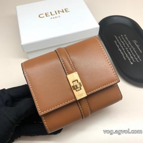 スーパー コピー  財布CELINE軽やかな印象今季話題の一級品 0 