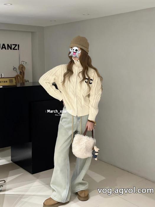 コピー ブランド人気の高い全体的に調和のあるコートCELINE 0 
