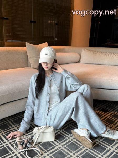 Celineセリーヌ凱旋門刺繍オーダーメード金具ラウンドネックコートロングパンツレジャーセット 3