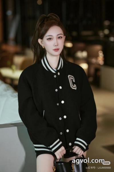 Celine2025 ssランニングモデルアカデミア風ブラックレッドクラッシュカラー野球ウェアジャケット 6 