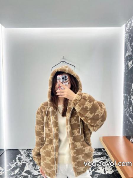 高品質 大人気モデル 根強い人気定番商品偽 ブランド 通販CELINEコート 0 