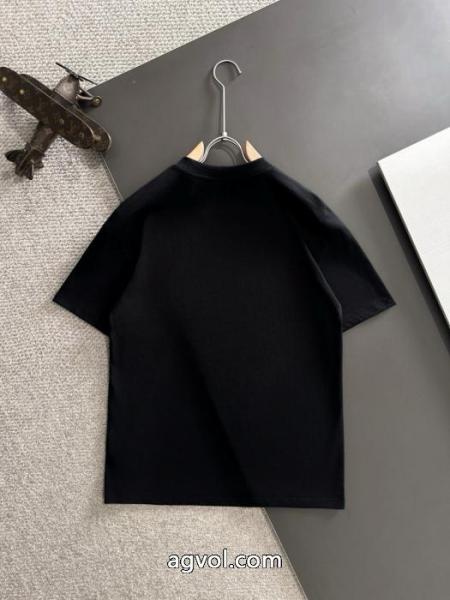 半袖TシャツCELINE手触りがいい 切り売り販売 TOPセラー賞コピー ブランド 販売 3