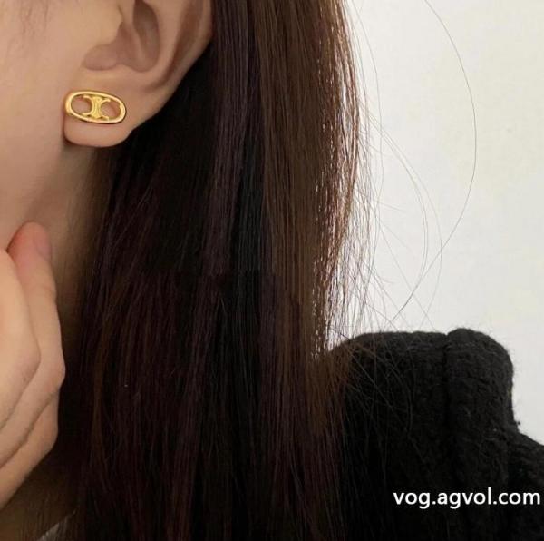 セリーヌ アクセサリー今っぽいスタイルに決まる 極上美品 高品質素材を使っているブランド コピー バック. 0