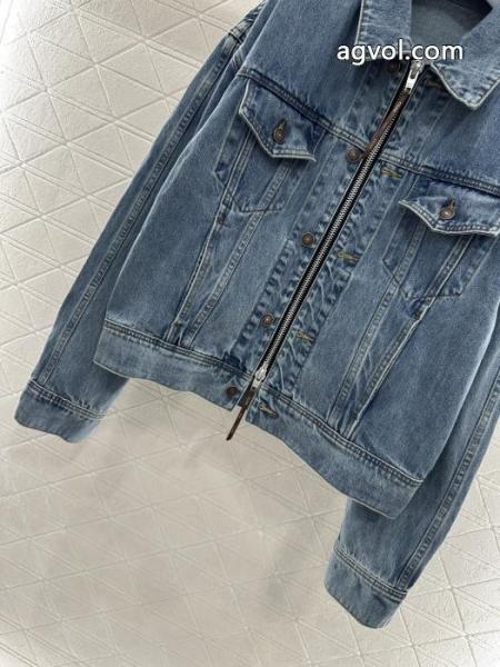 CELINE男女兼用らしい!人気 安心国内発送 高品質なデニムの服ブランド コピー  . 5 