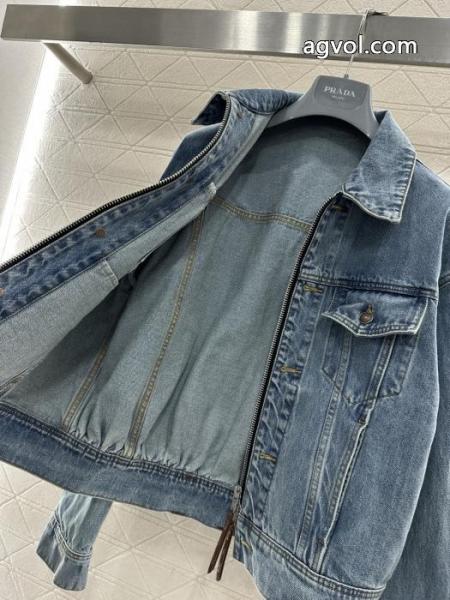 CELINE男女兼用らしい!人気 安心国内発送 高品質なデニムの服ブランド コピー  . 6 
