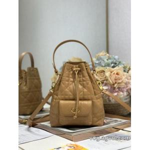    バッグセール中 国内発セール完売間近 注目されているブランド コピー 激安DIOR.