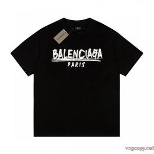 偽 ブランド完売前に 秀逸アイテム 最高の2026年にしようよBALENCIAGA半袖Tシャツ