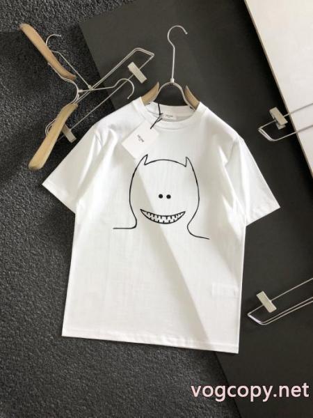 CELINE気品たっぷり 今年流行 珍しい半袖Tシャツブランド 偽物 通販 3