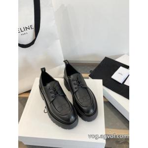 CELINE毎日大活躍 売れた商品 強くおすすめしたいブーツ偽 ブランド 購入..