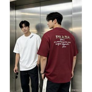 実用性 通年使えるアイテム 26SS関税込み半袖TシャツPRADA通販 ブランド
