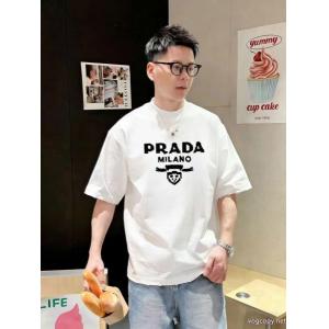 華やかに演出する 2026トレンド 希少お得！偽 ブランドプラダ半袖Tシャツ