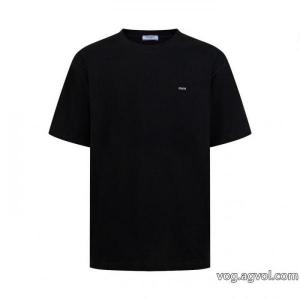 大絶賛の履き心地! 超優秀 肌触りがとても良い半袖Tシャツプラダ偽物 通販 