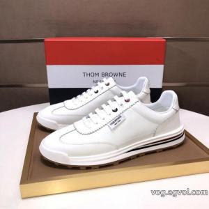 ブランド コピースニーカー2026流行り 2026にお世話になる定番 2026新作新品THOM BROWNE.