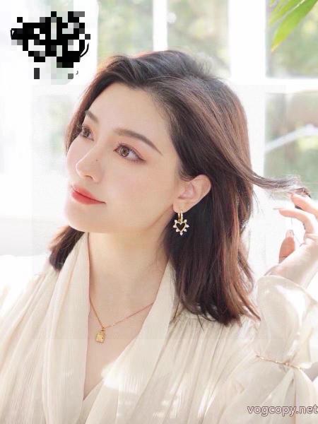 CELINEコピー 商品 販売今年発売 女性らしいシルエット 激安専門店イヤリング 0 
