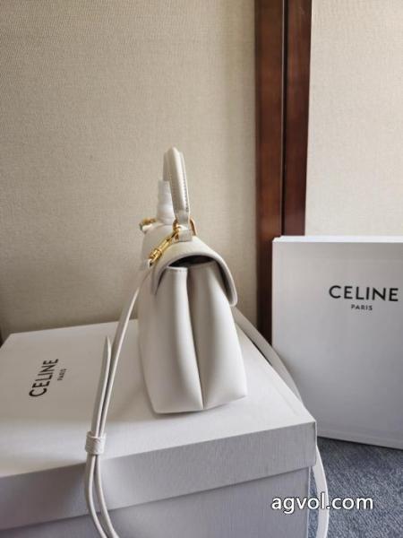 バッグCELINEブランド 激安 ギフトにも! 一番素敵 最先端ファション. 3