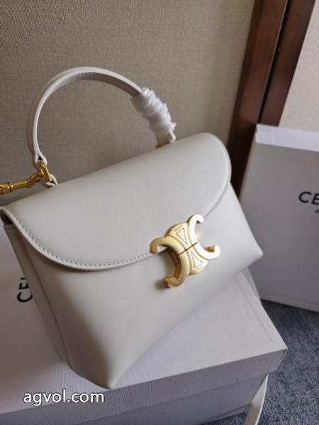 バッグCELINEブランド 激安 ギフトにも! 一番素敵 最先端ファション. 5