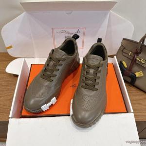 エルメス人気ブランドの秋冬新色 気分が上がる 手元在庫限りスニーカー偽 ブランド 販売.