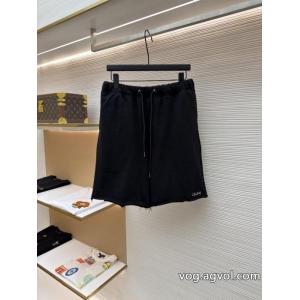 スラックスブランド スーパー コピー 舗大注目されてるアイテム 販売記念価格 トップスをインするスタイルCELINE..