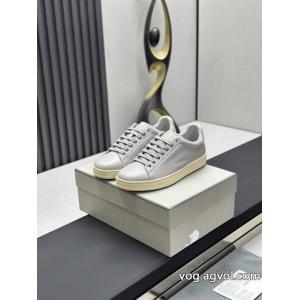 スニーカー極希少26限定 数年愛用しても人気アイテム 少量入荷☆限定モデルトムフォードコピー 商品 通販.